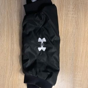 Under armour hand warmer